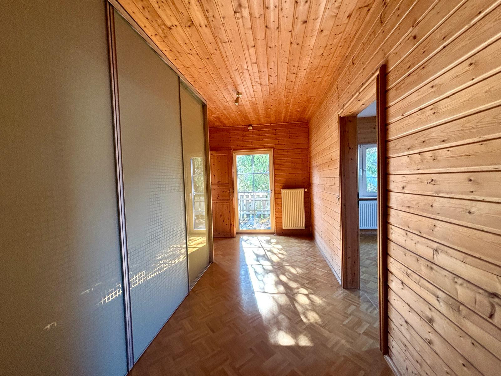 XXL- Kleiderschrank im Elterntrakt