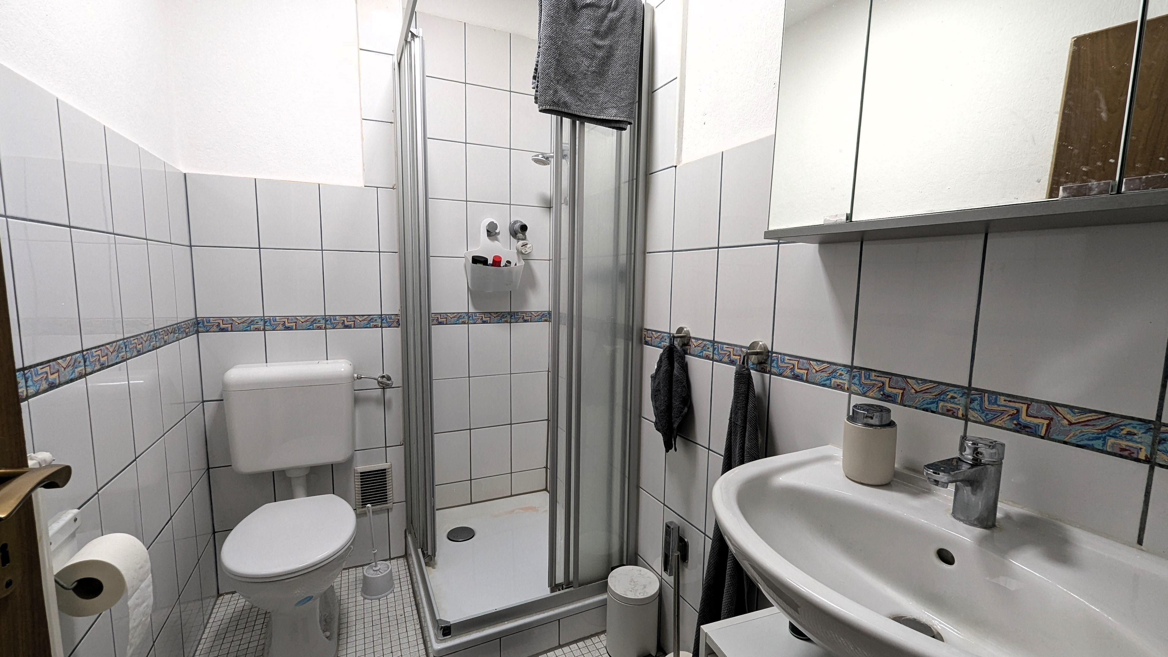 37-06 Badezimmer