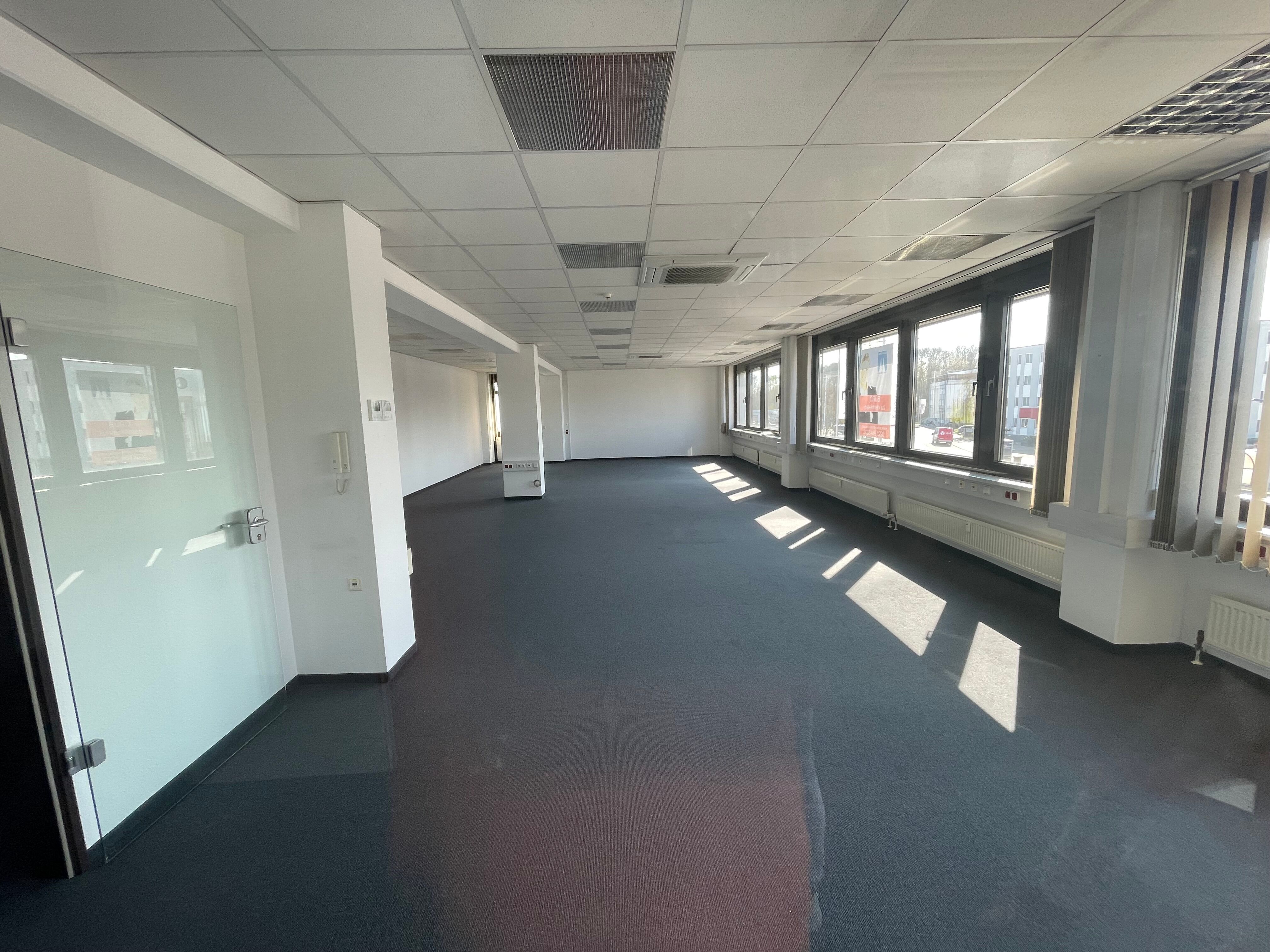 Büro 119m²