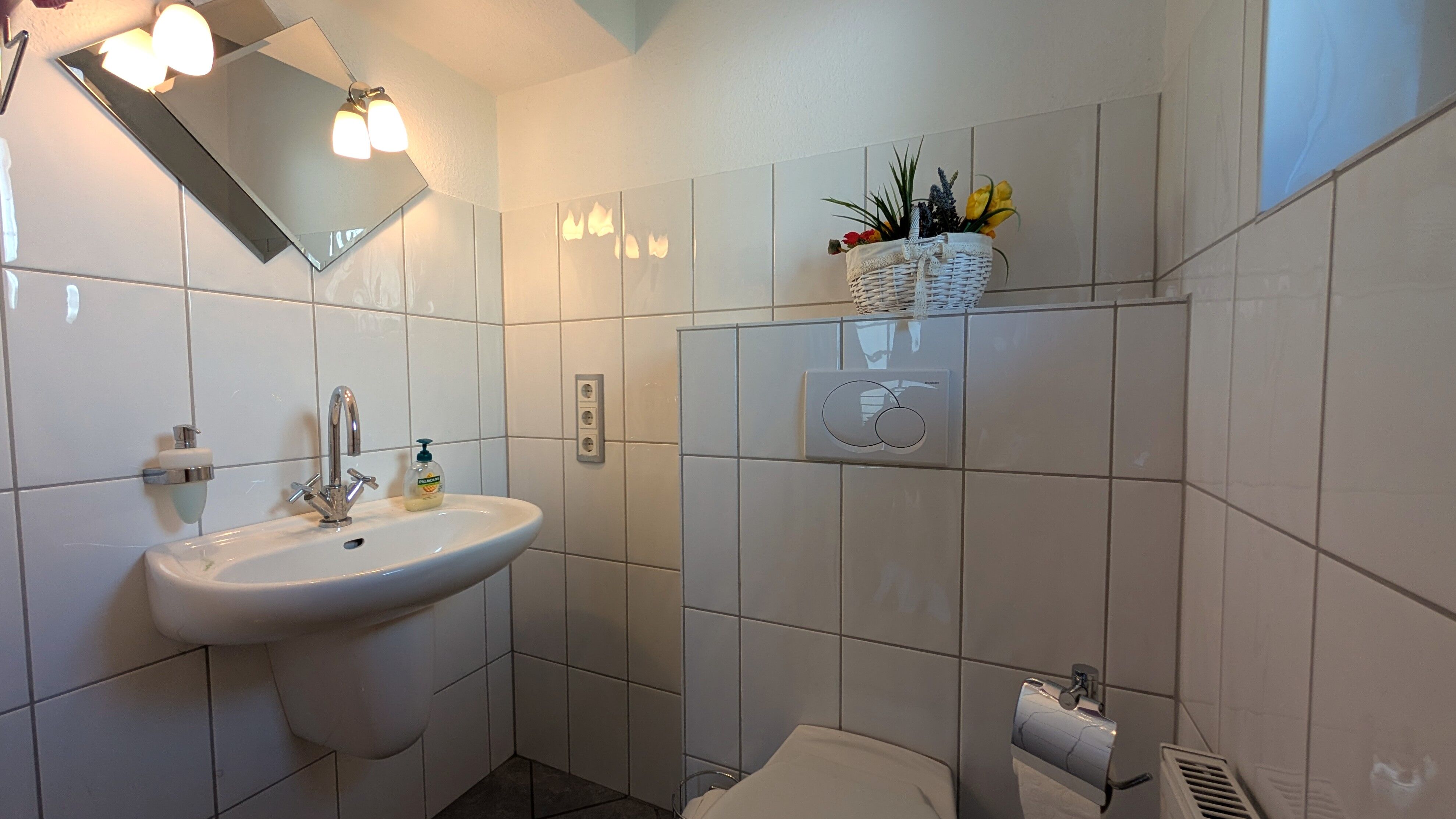Gäste-WC (EG Haus 1)