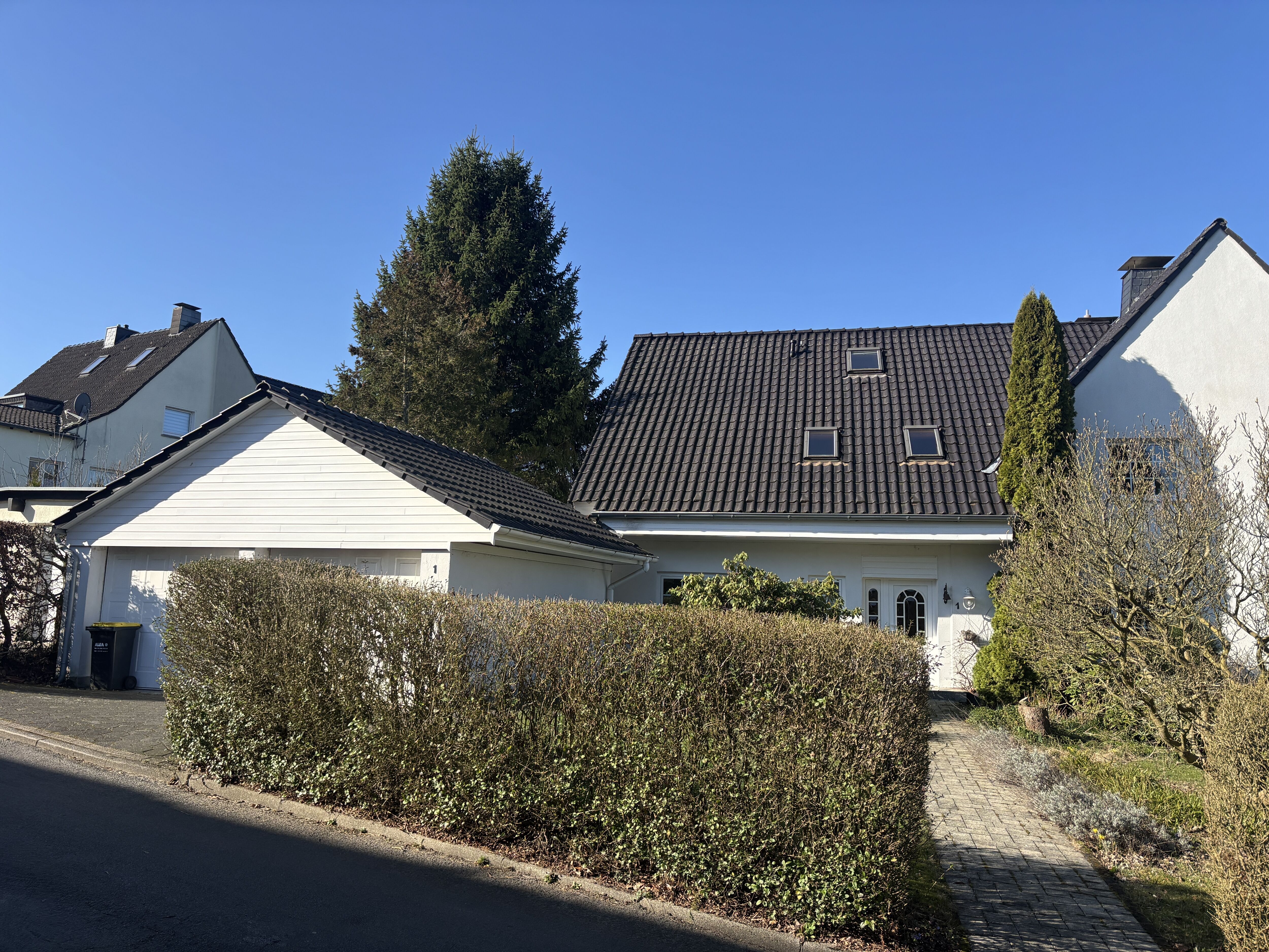 Straßenansicht