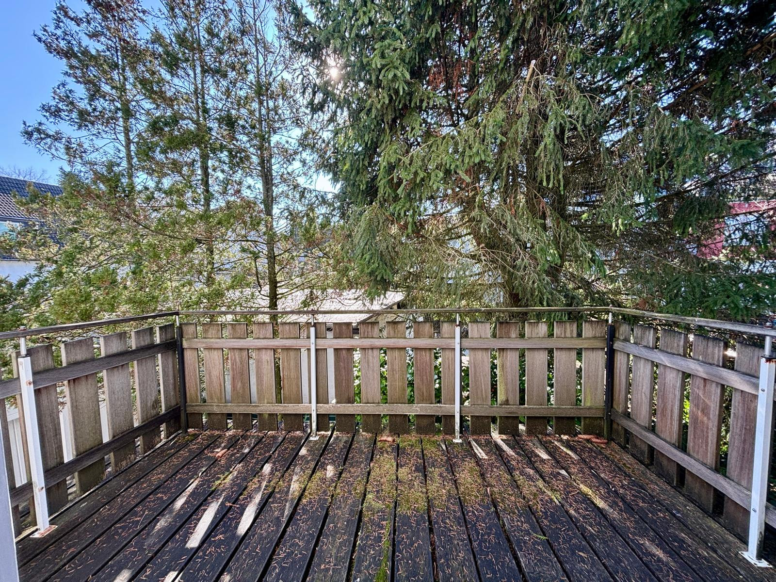 Großer Balkon am Elterntrakt