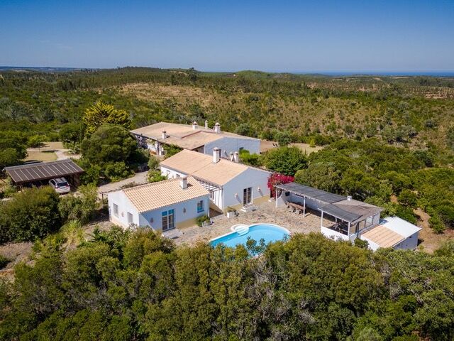 Traumhaftes Anwesen an der Westalgarve mit unverbaubarem Meerblick!