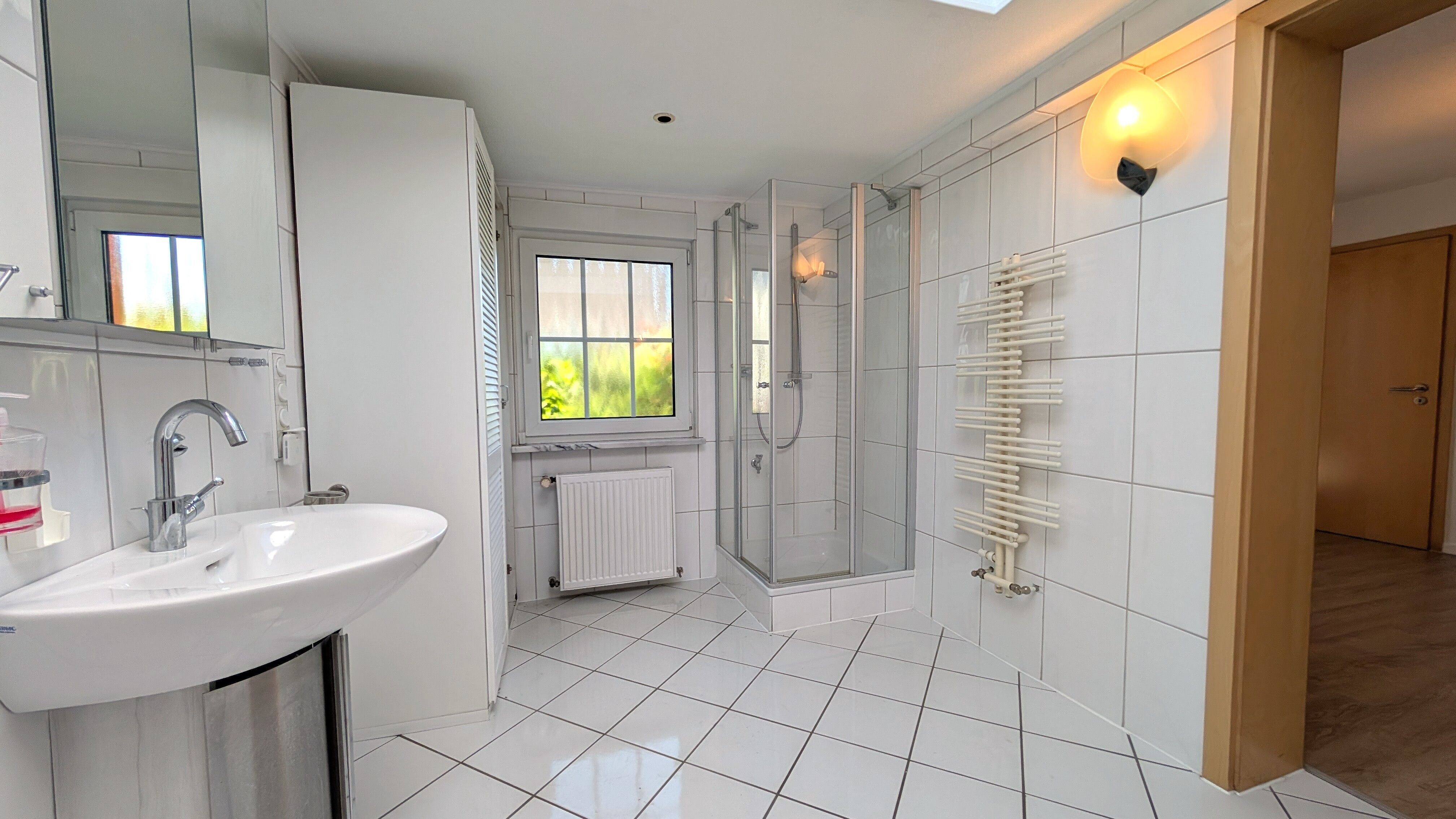 Badezimmer (Haus 2)